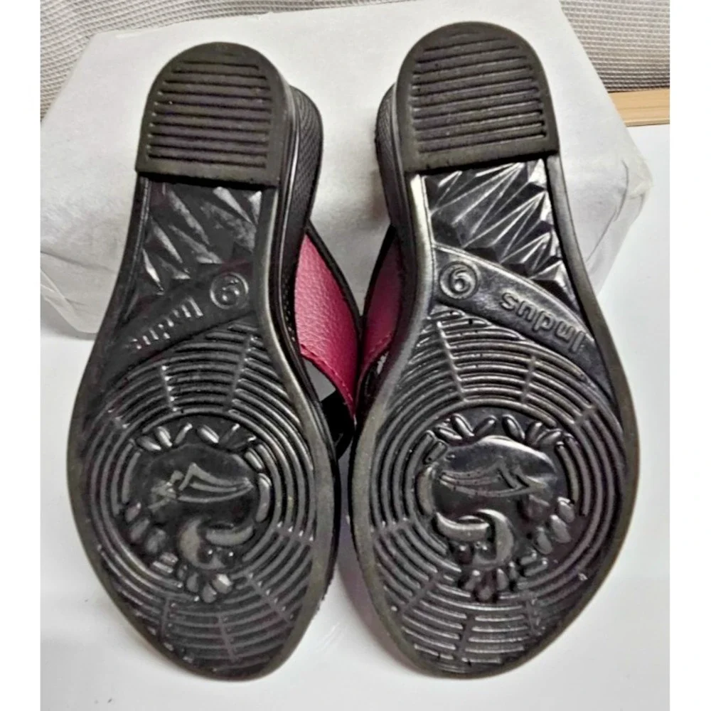 lndus faux‎ leather upper red girl slip on wedges flip flops Sz 9